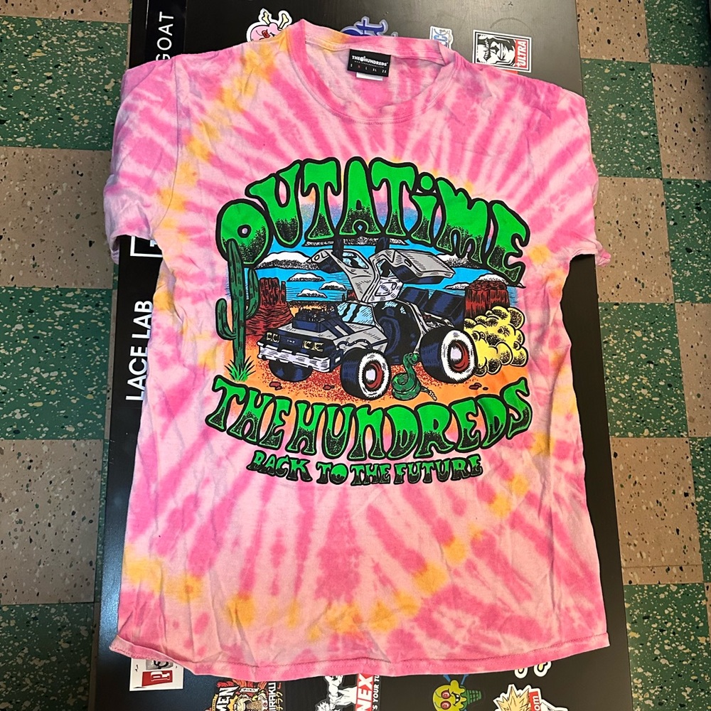 Men’s The Hundreds Graphic T-Shirt size Medium.